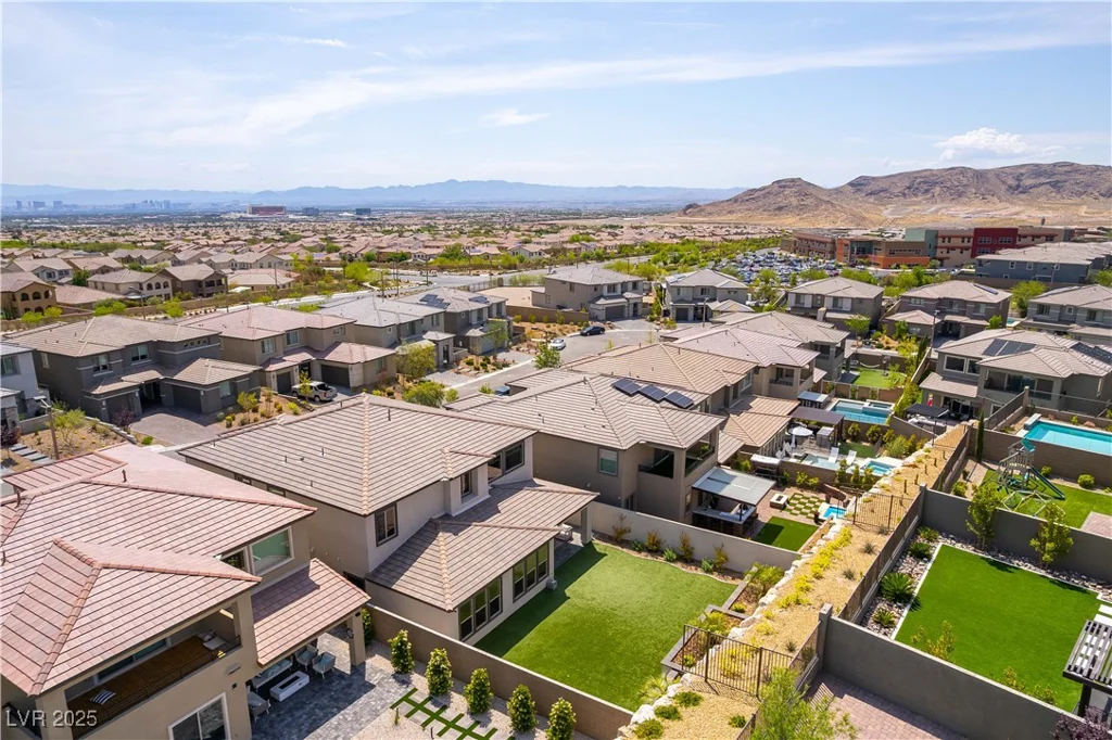 395 Prairie Sun, Las Vegas, NV 89138