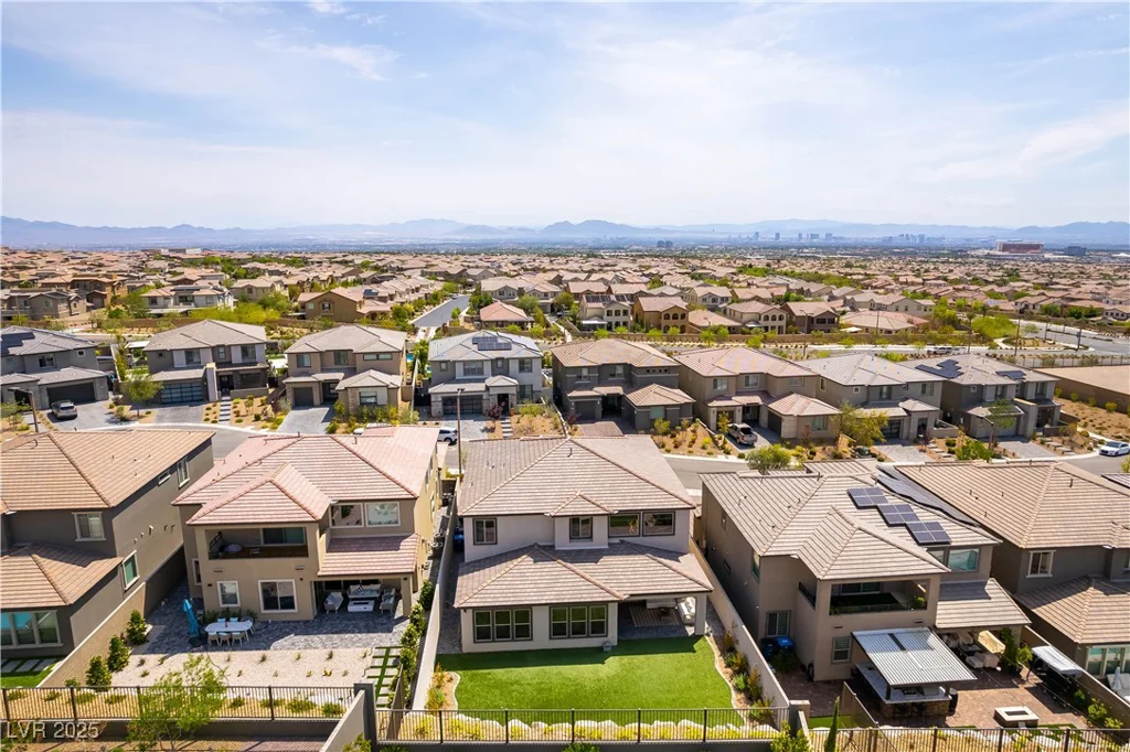 395 Prairie Sun, Las Vegas, NV 89138