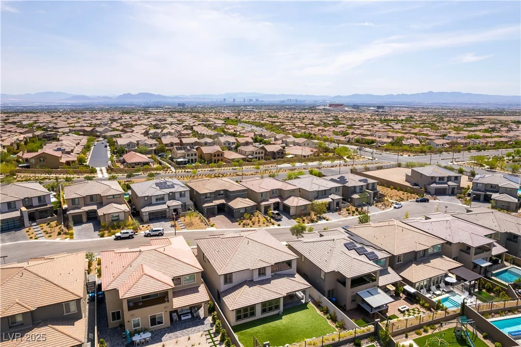 395 Prairie Sun, Las Vegas, NV 89138