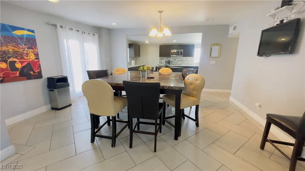1740 Capistrano, Las Vegas, NV 89169