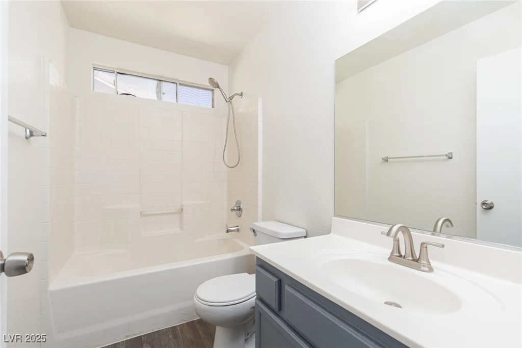5919 Stone Hollow, Las Vegas, NV 89156