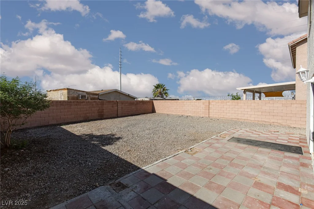 5919 Stone Hollow, Las Vegas, NV 89156