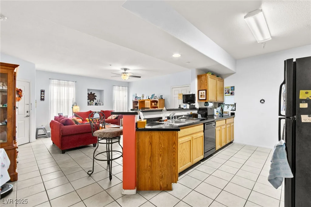5855 Valley, North Las Vegas, NV 89031