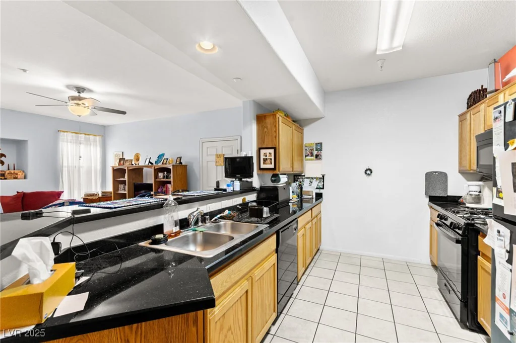 5855 Valley, North Las Vegas, NV 89031