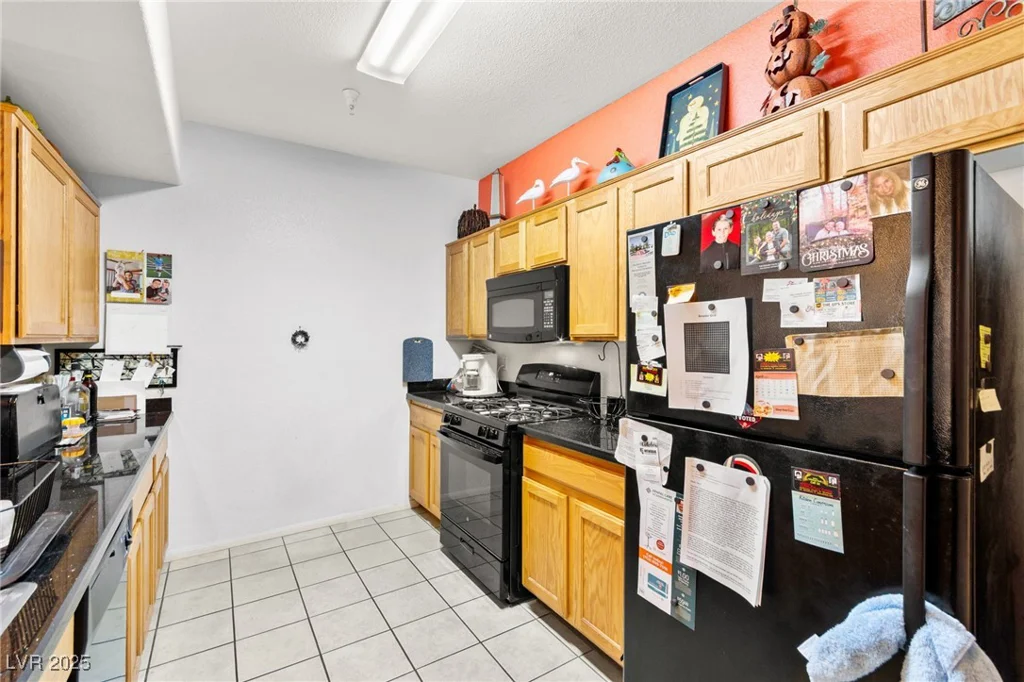 5855 Valley, North Las Vegas, NV 89031