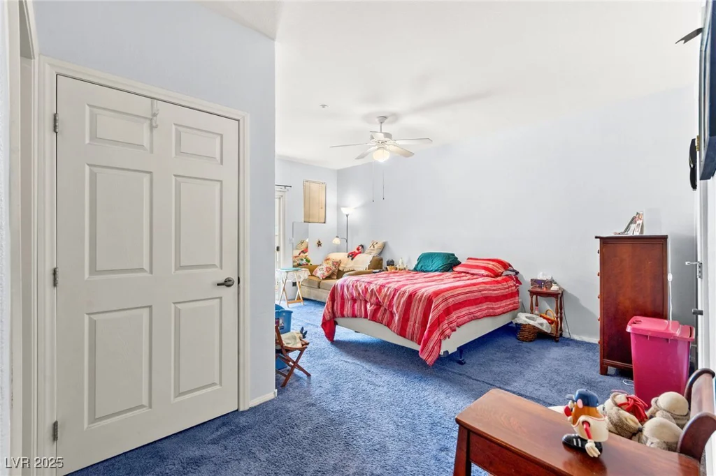 5855 Valley, North Las Vegas, NV 89031