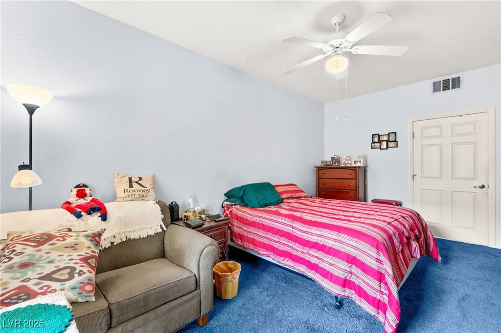 5855 Valley, North Las Vegas, NV 89031