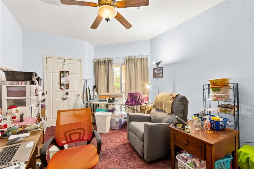 5855 Valley, North Las Vegas, NV 89031