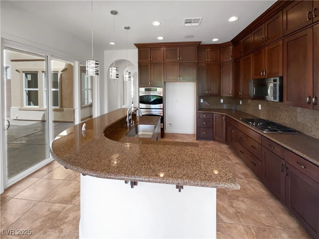 10715 Lenore Park, Las Vegas, NV 89166
