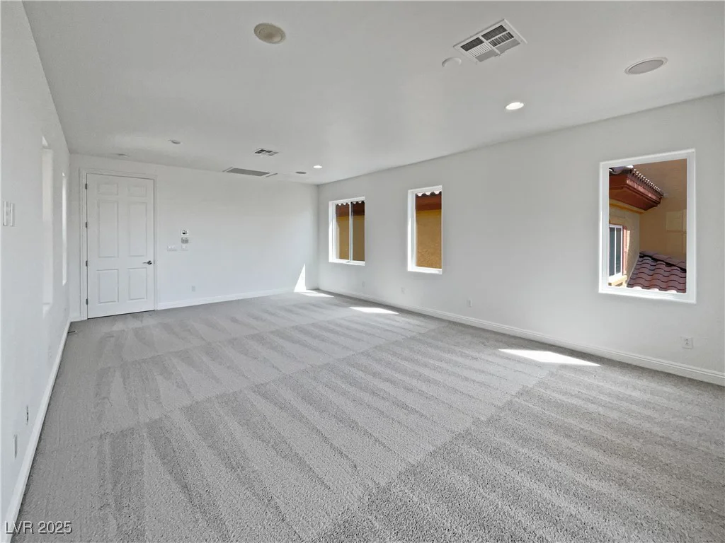 10715 Lenore Park, Las Vegas, NV 89166