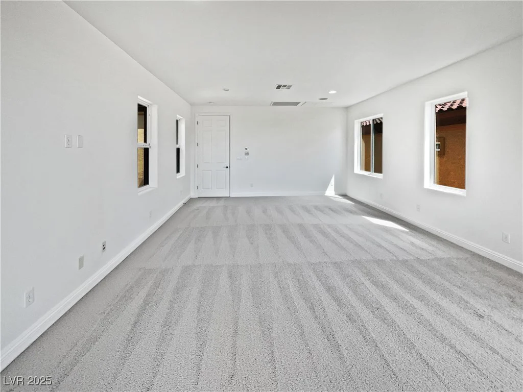 10715 Lenore Park, Las Vegas, NV 89166
