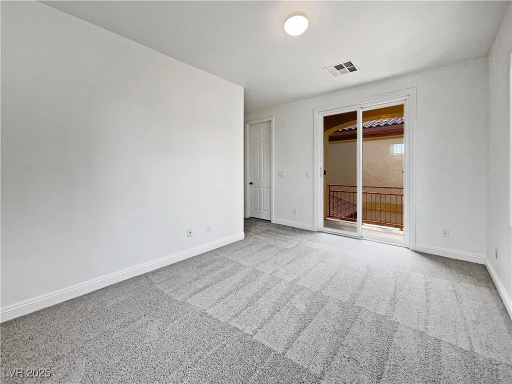 10715 Lenore Park, Las Vegas, NV 89166