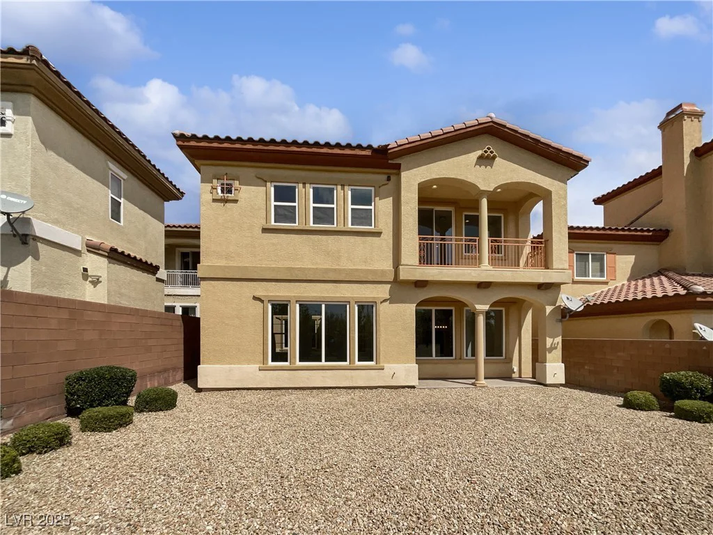 10715 Lenore Park, Las Vegas, NV 89166