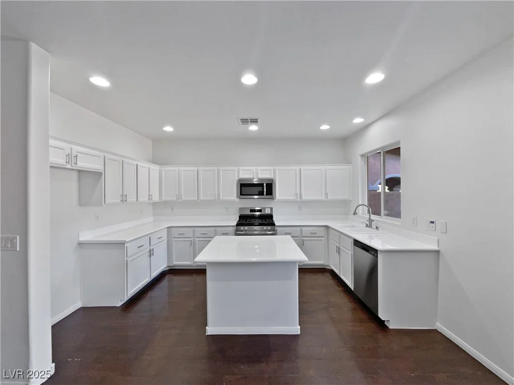 4027 Blueberry Peak, North Las Vegas, NV 89032