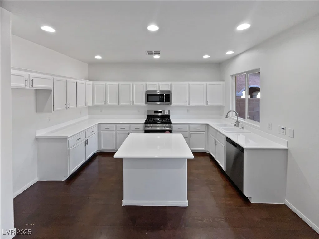 4027 Blueberry Peak, North Las Vegas, NV 89032