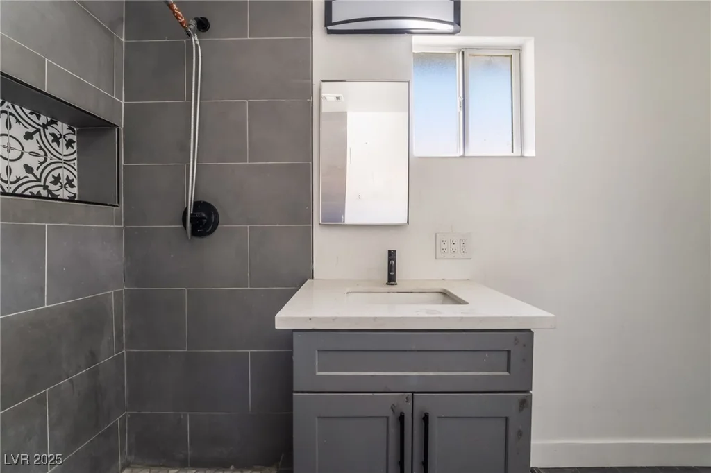 4981 Alondra, Las Vegas, NV 89118