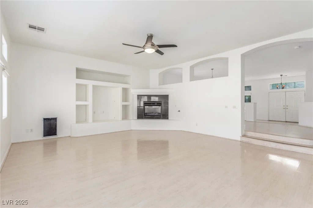9339 Bondeno, Las Vegas, NV 89123