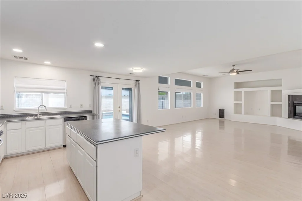 9339 Bondeno, Las Vegas, NV 89123