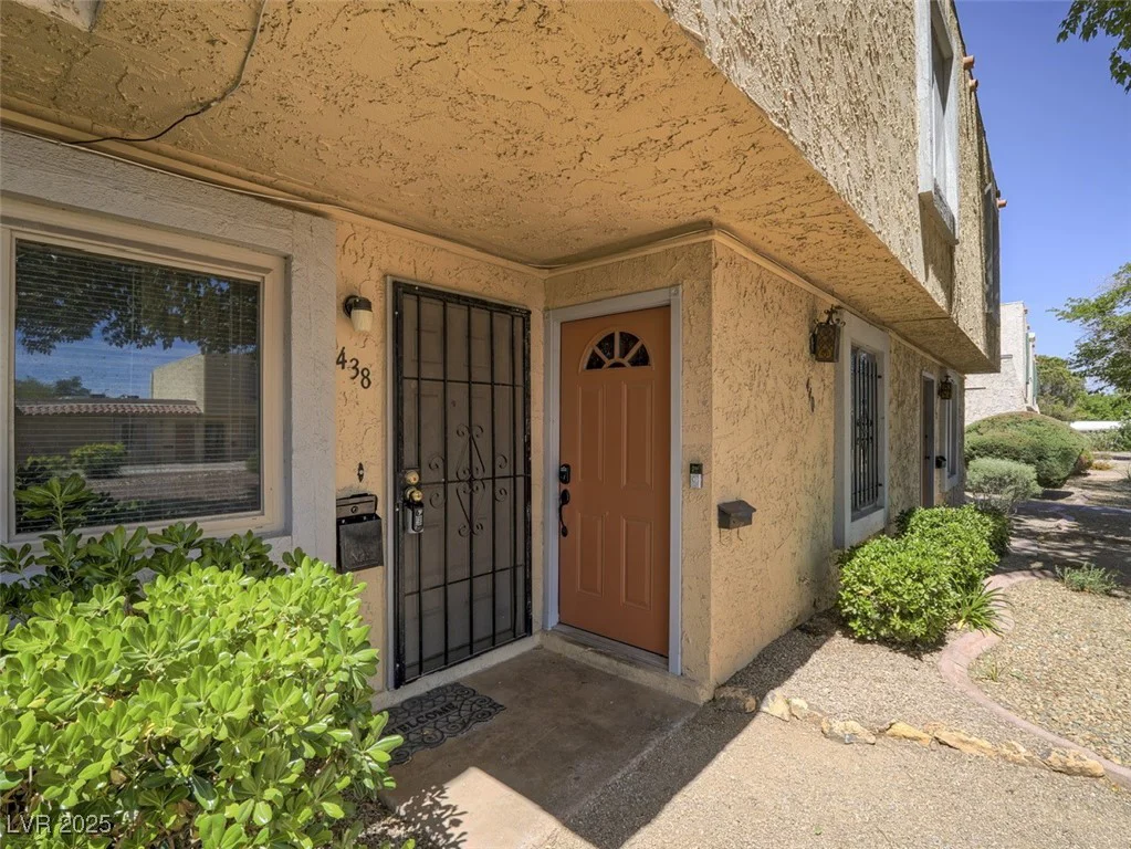438 Las Casitas, Las Vegas, NV 89121