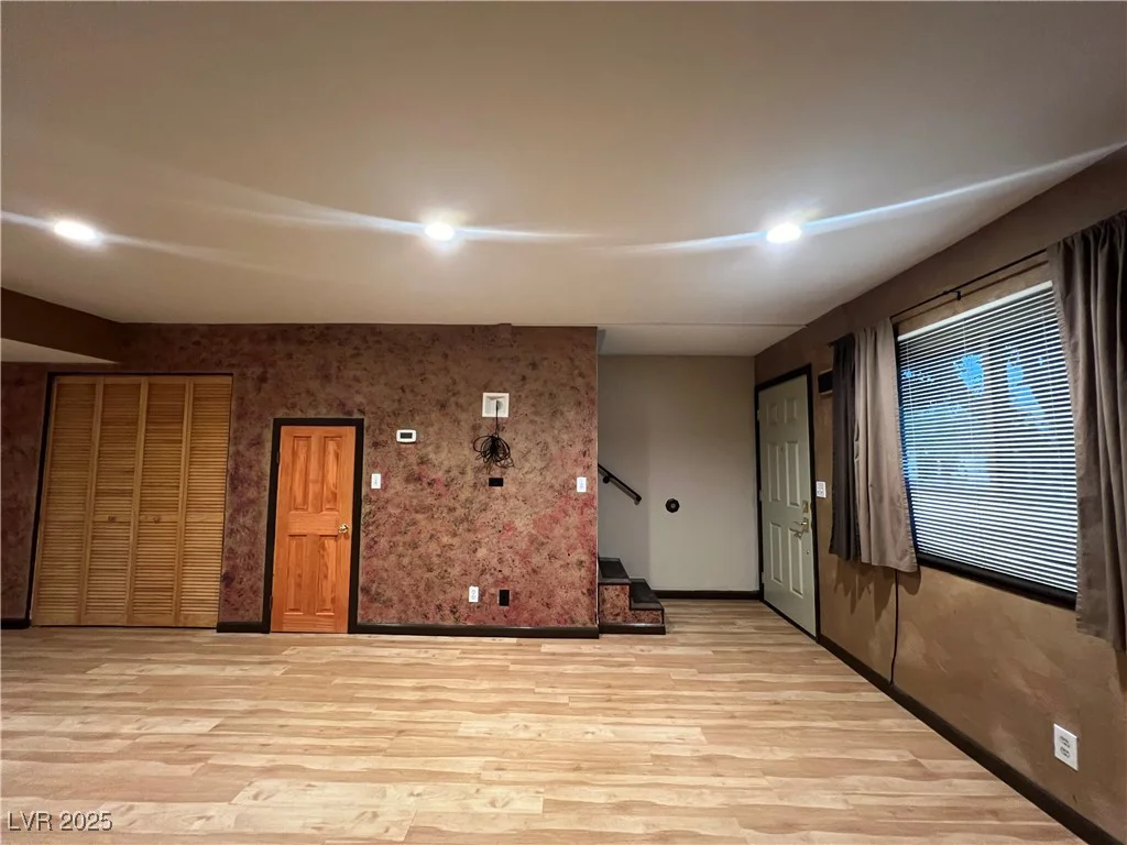 438 Las Casitas, Las Vegas, NV 89121