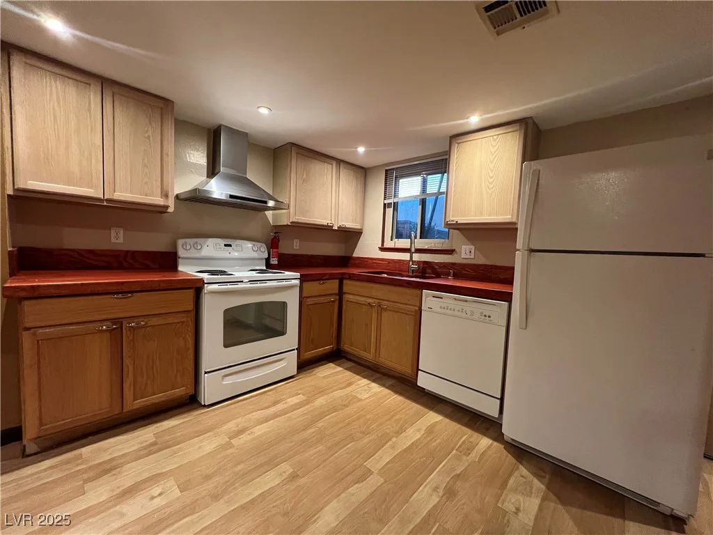 438 Las Casitas, Las Vegas, NV 89121