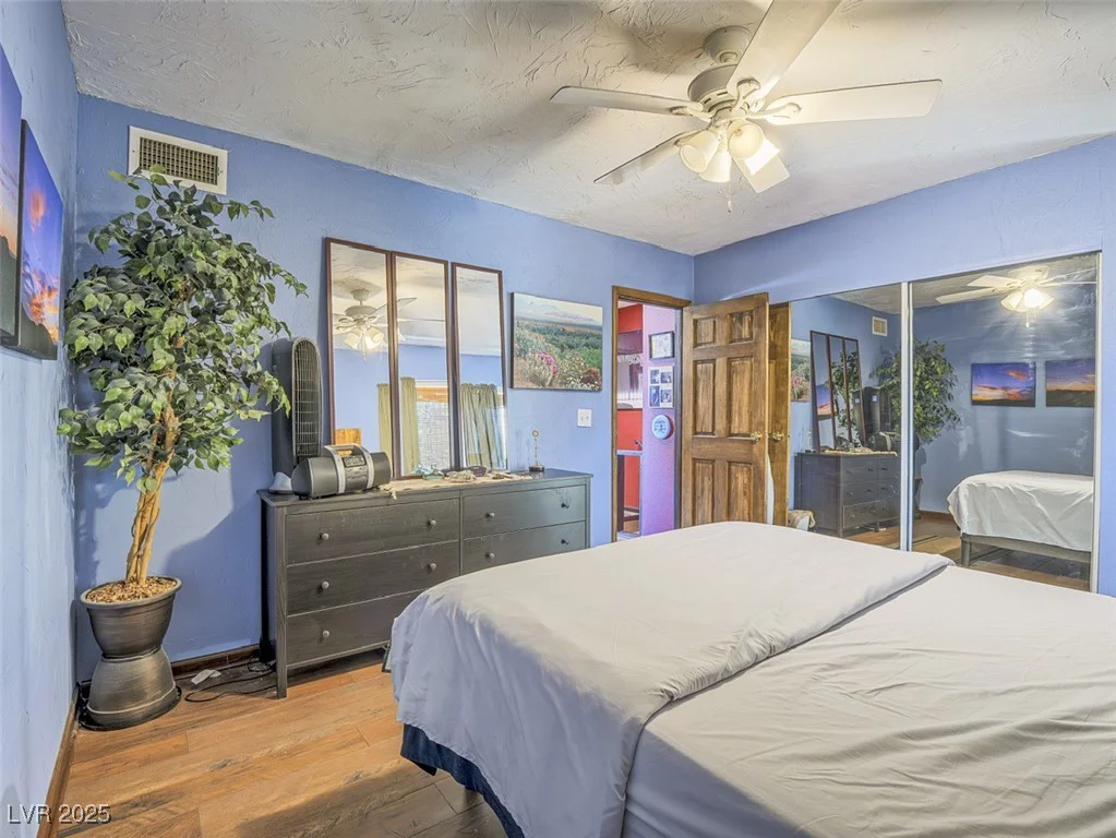 438 Las Casitas, Las Vegas, NV 89121