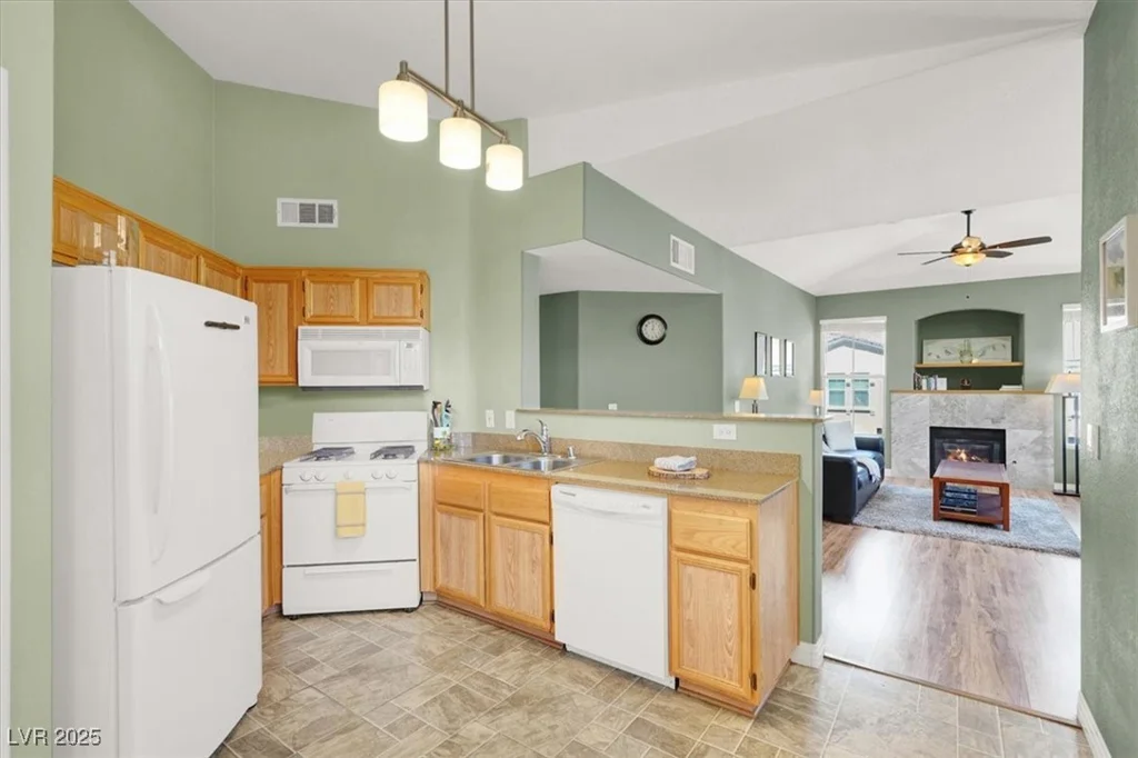 10001 Peace, Las Vegas, NV 89147