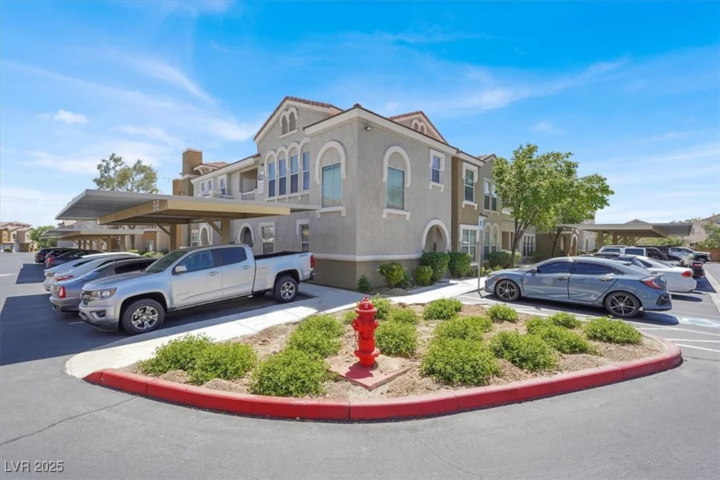 10001 Peace, Las Vegas, NV 89147