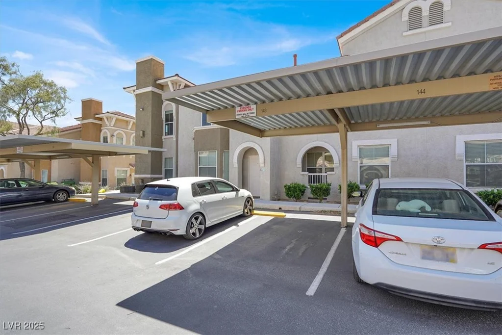 10001 Peace, Las Vegas, NV 89147