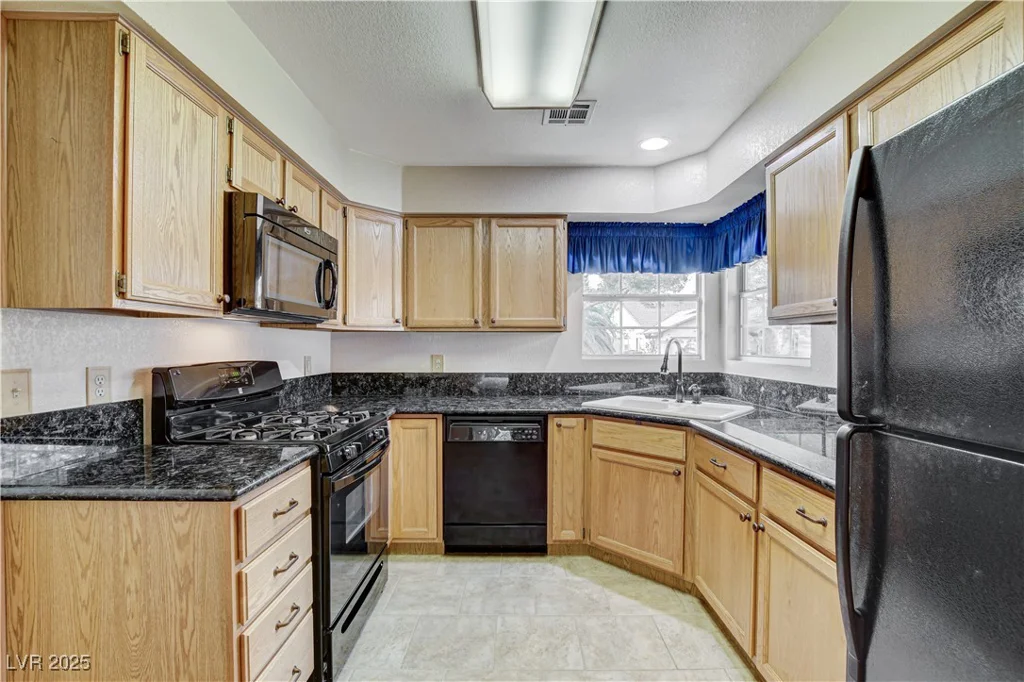 5541 Port Barrington, Las Vegas, NV 89130