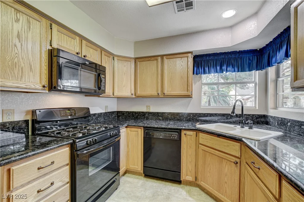 5541 Port Barrington, Las Vegas, NV 89130