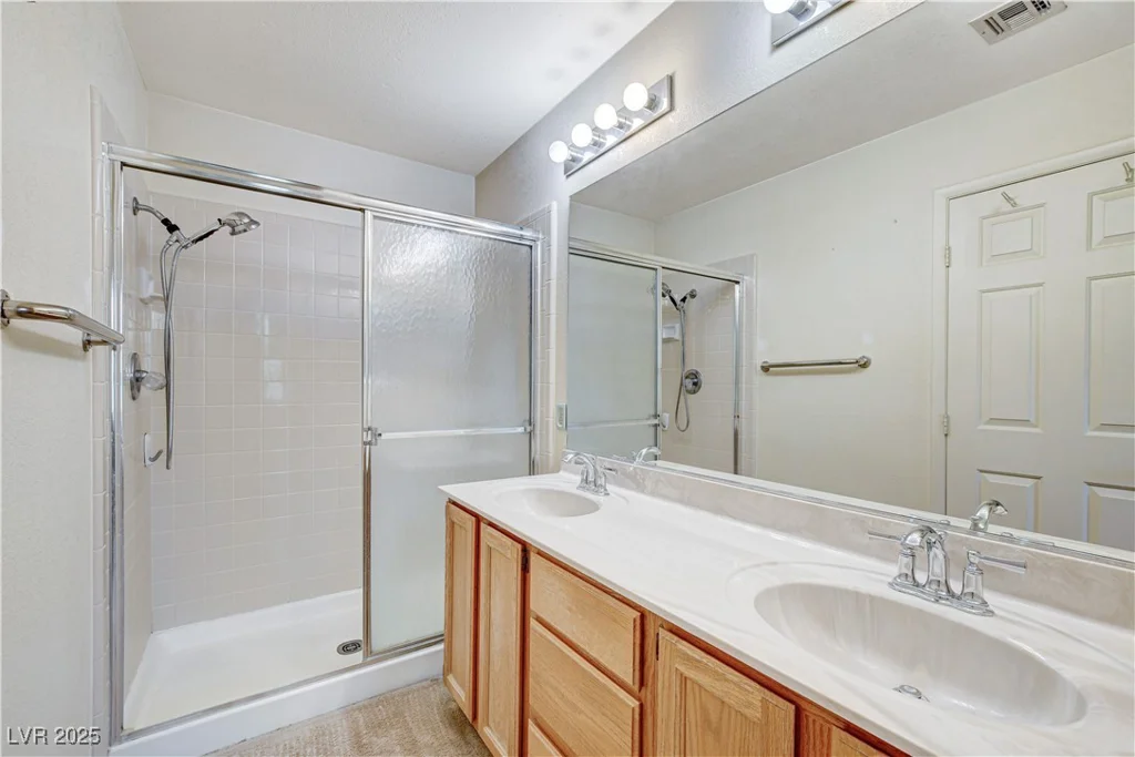 5541 Port Barrington, Las Vegas, NV 89130