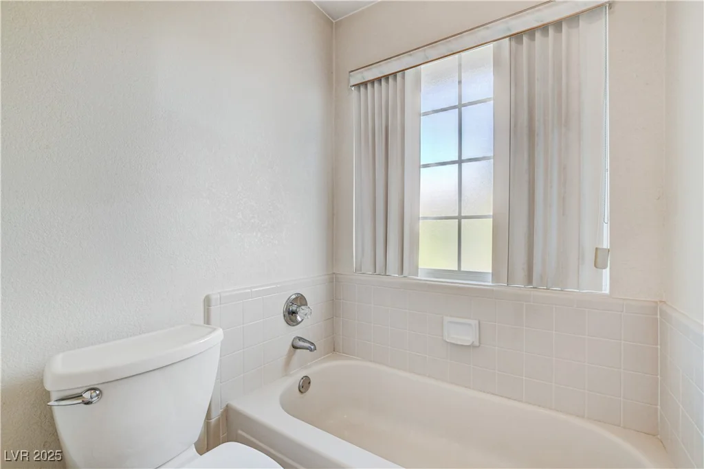 5541 Port Barrington, Las Vegas, NV 89130
