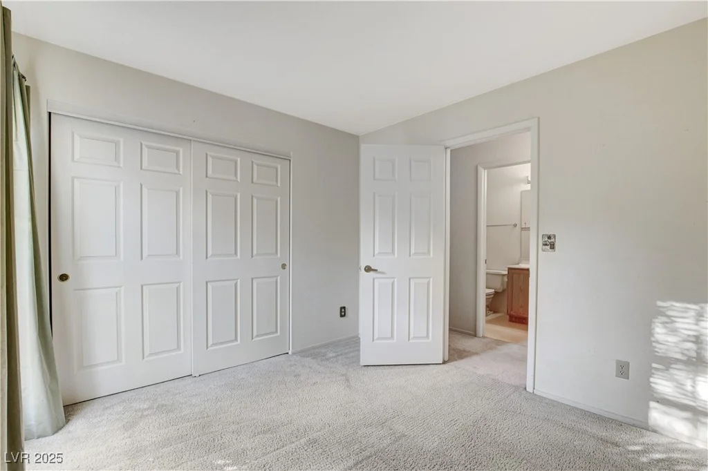5541 Port Barrington, Las Vegas, NV 89130