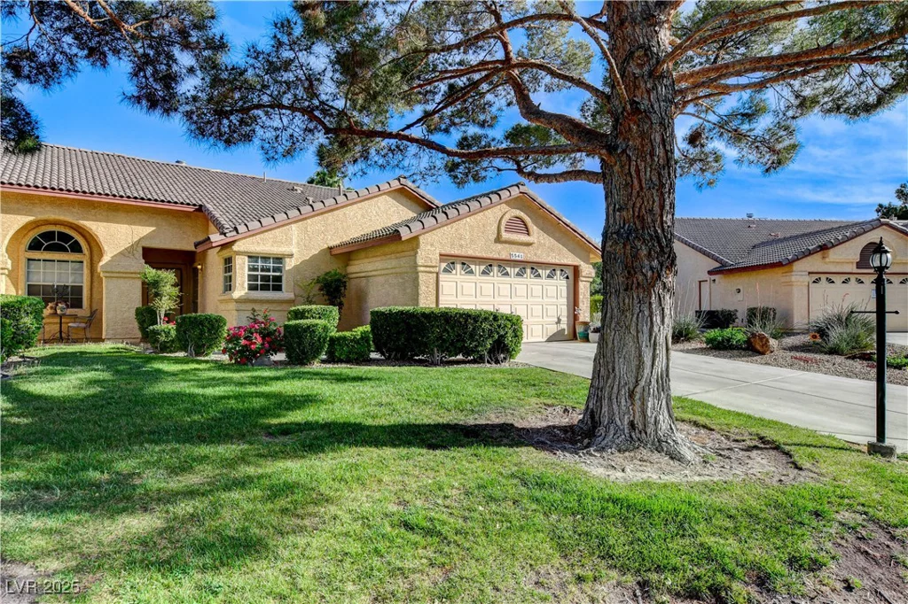 5541 Port Barrington, Las Vegas, NV 89130