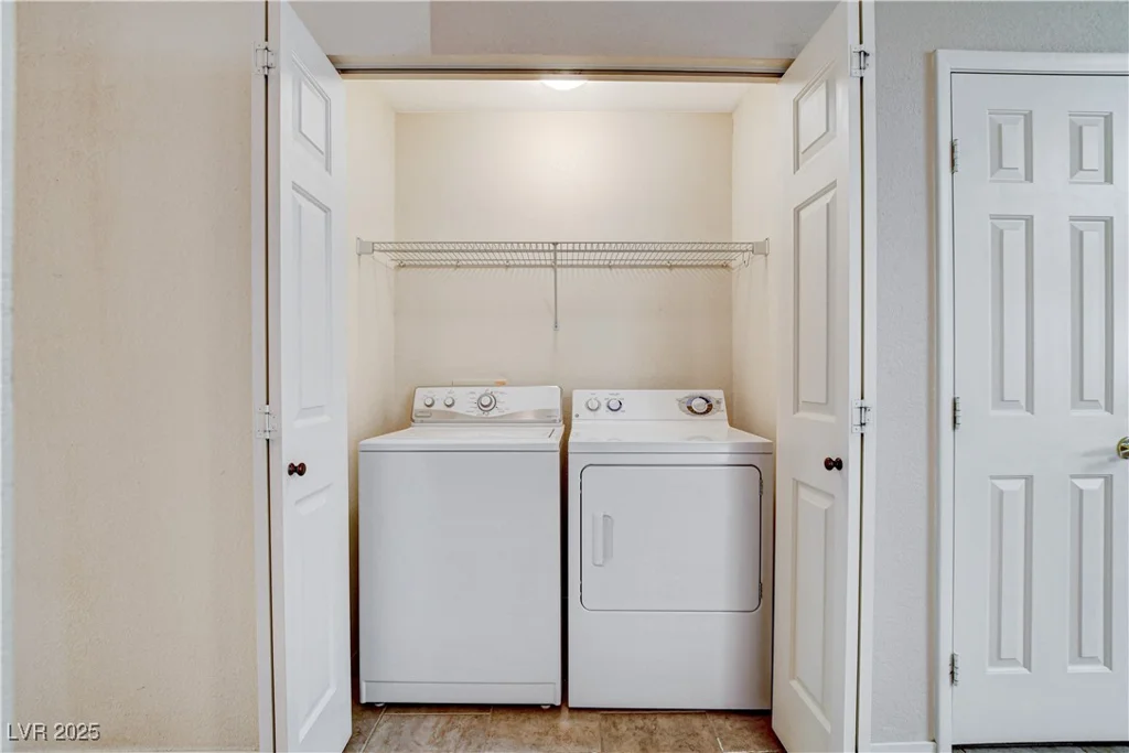 5541 Port Barrington, Las Vegas, NV 89130