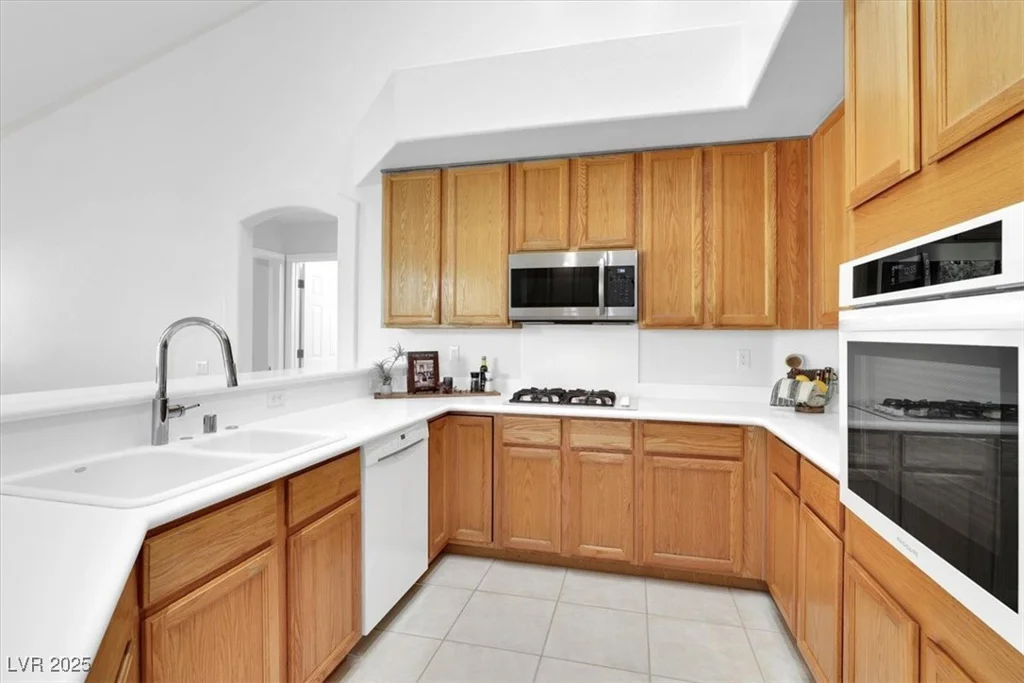 2251 Summerwind, Henderson, NV 89052