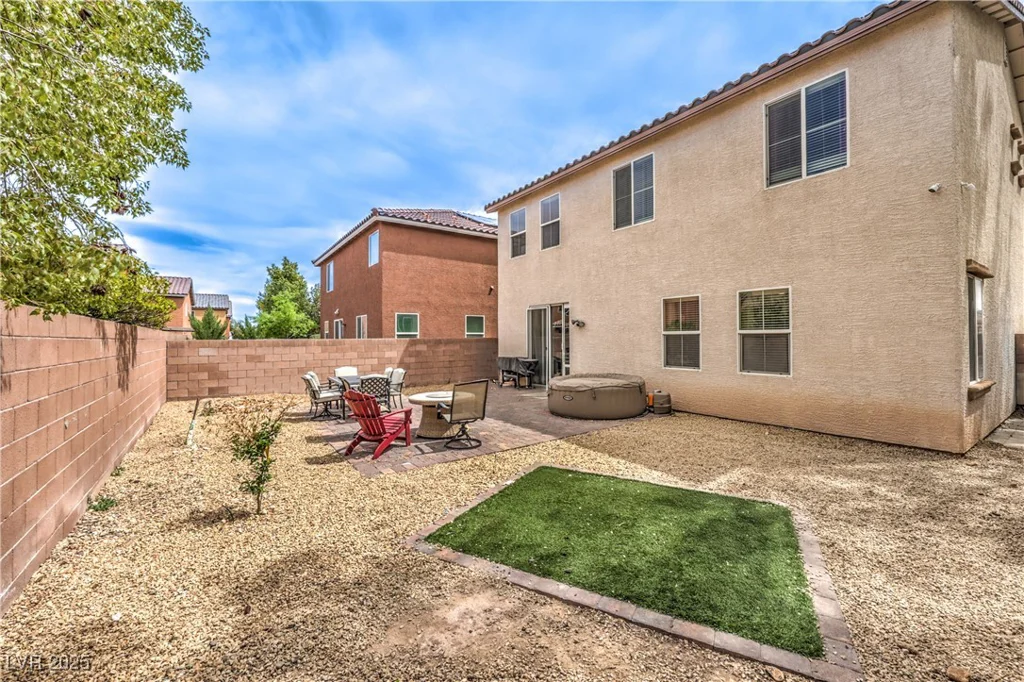 7898 Red Rock Ridge, Las Vegas, NV 89179