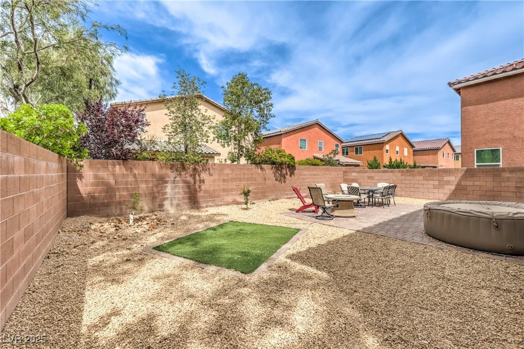 7898 Red Rock Ridge, Las Vegas, NV 89179