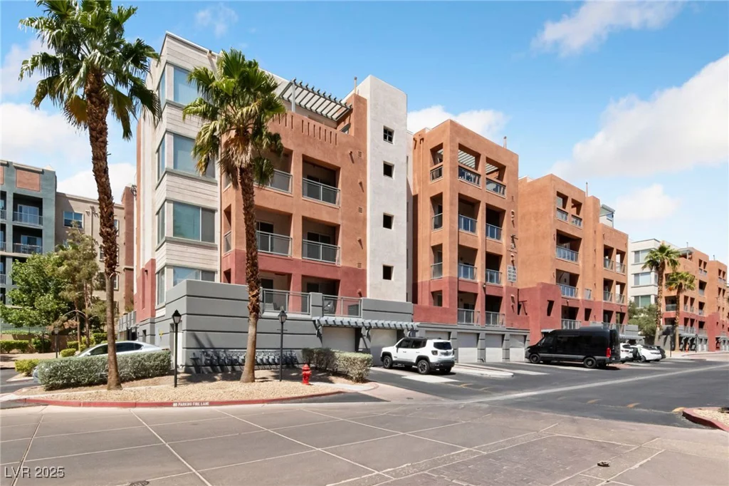 59 Agate, Las Vegas, NV 89123