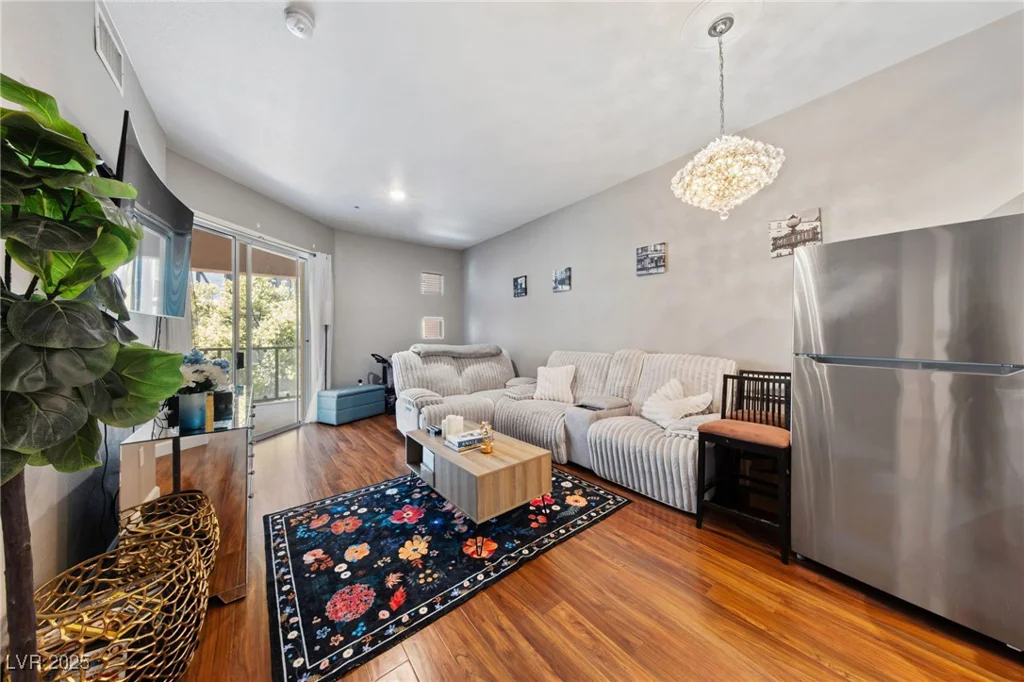 59 Agate, Las Vegas, NV 89123