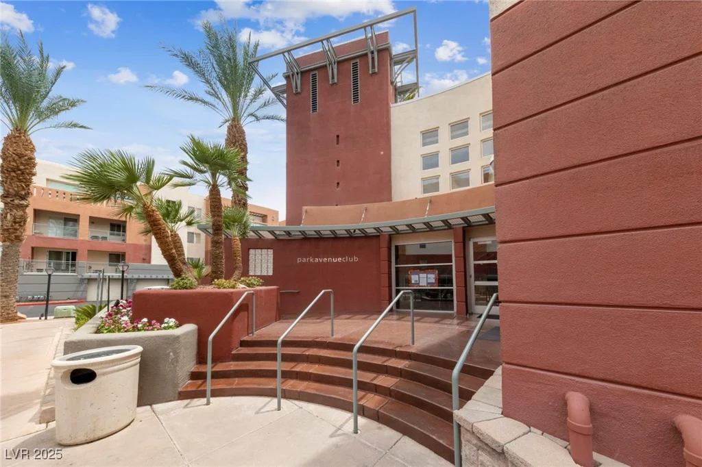 59 Agate, Las Vegas, NV 89123