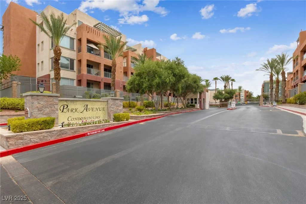 59 Agate, Las Vegas, NV 89123