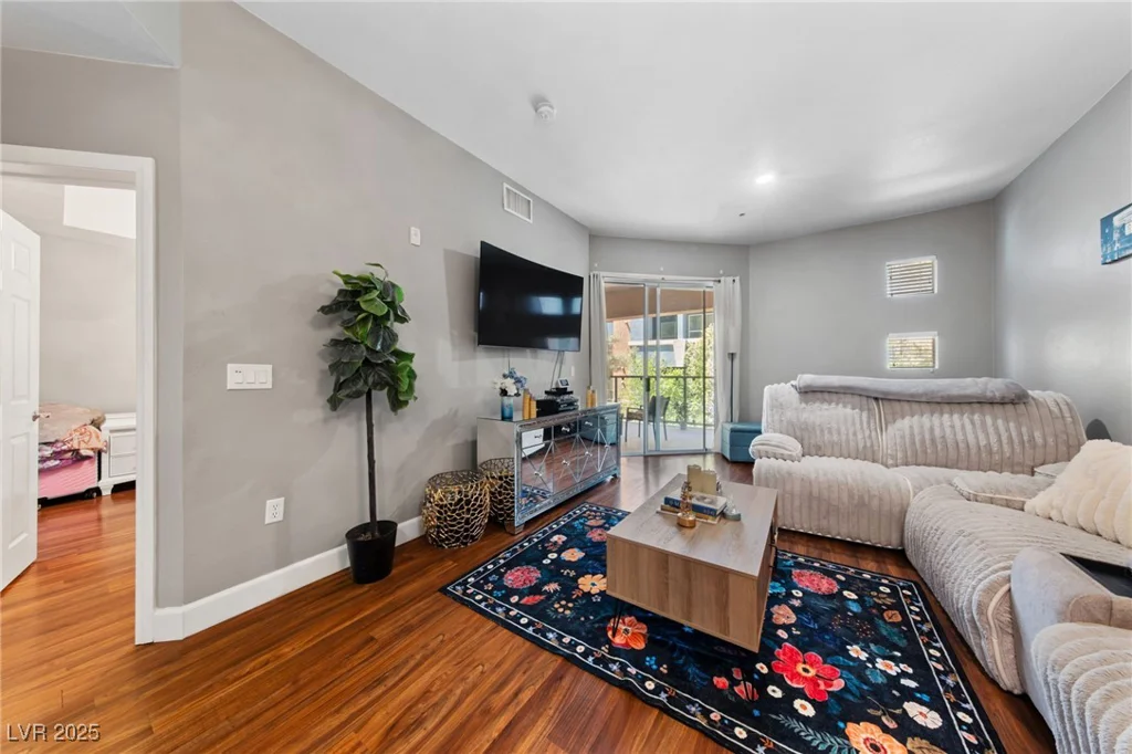 59 Agate, Las Vegas, NV 89123