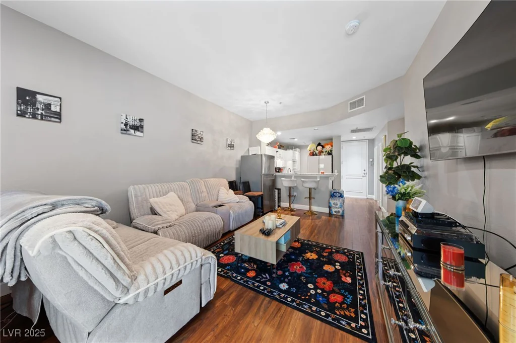 59 Agate, Las Vegas, NV 89123