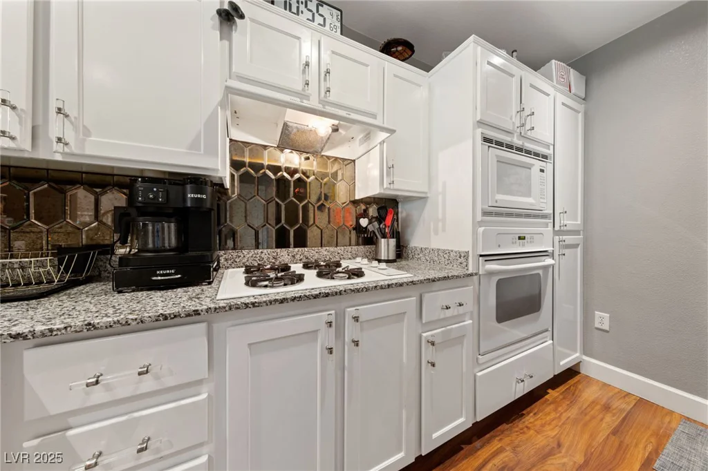 59 Agate, Las Vegas, NV 89123