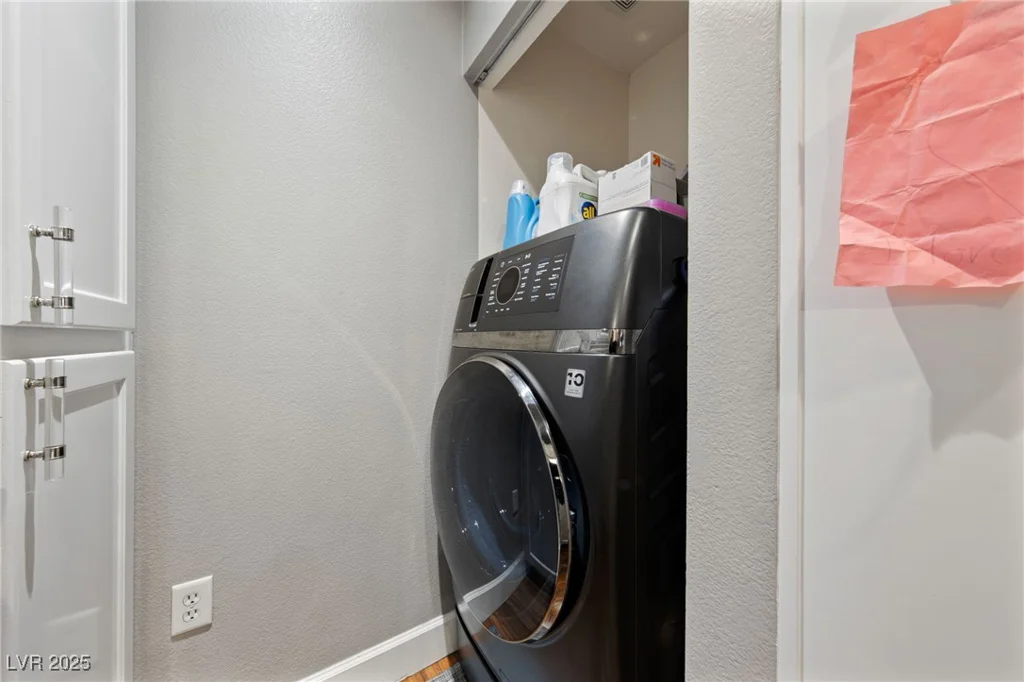 59 Agate, Las Vegas, NV 89123