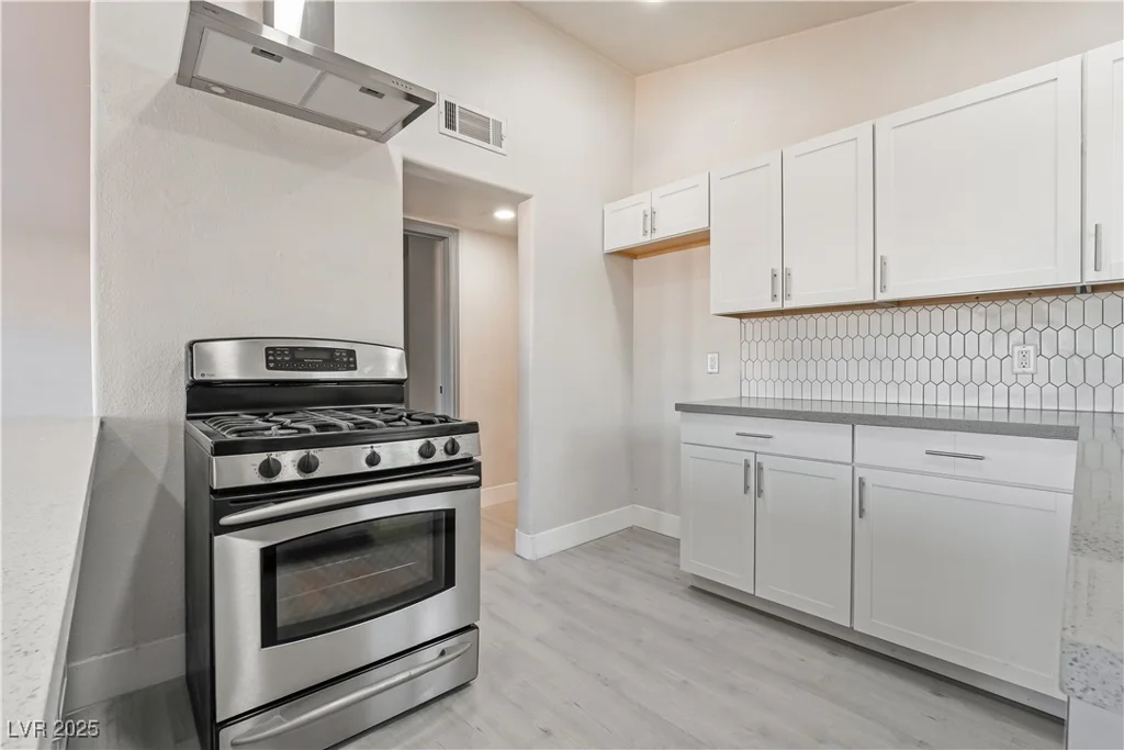1720 Hassett, Las Vegas, NV 89104