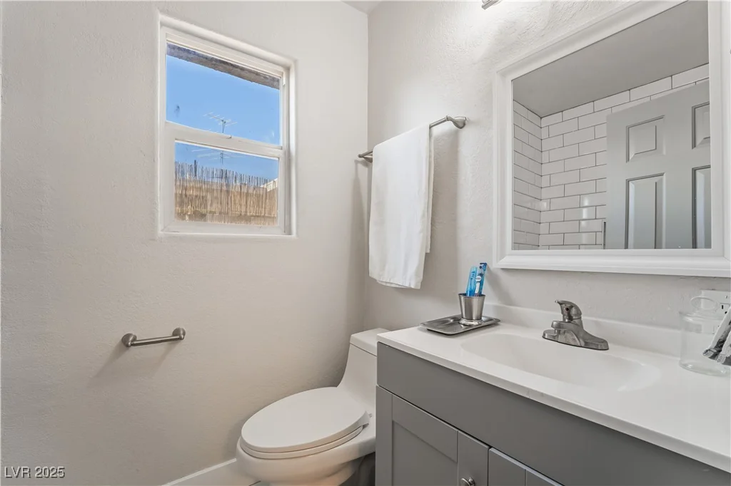 1720 Hassett, Las Vegas, NV 89104
