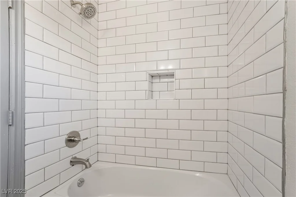 1720 Hassett, Las Vegas, NV 89104